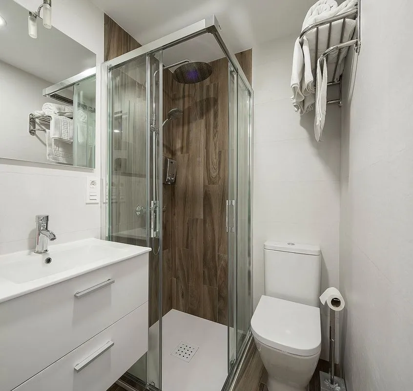 Vannitoad - Furnished Studio with Balcony in Granada