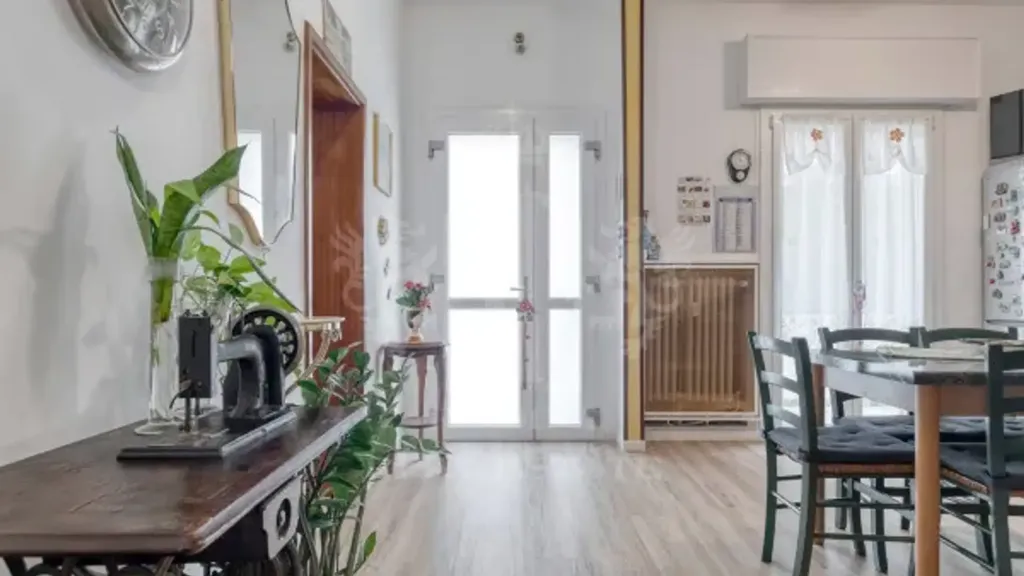 Söögituba - Rustic-Style Apartment with Private Garden in Imola