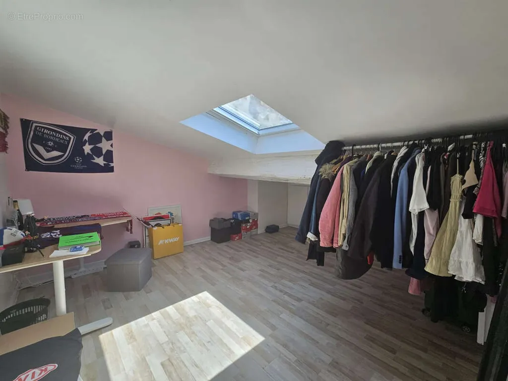 Toad - Duplex Apartment with Central Location in Bordeaux