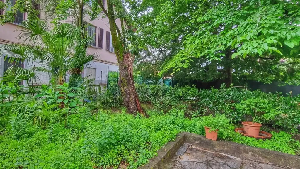 Garden - Developable Plot with Private Garden in Camparada