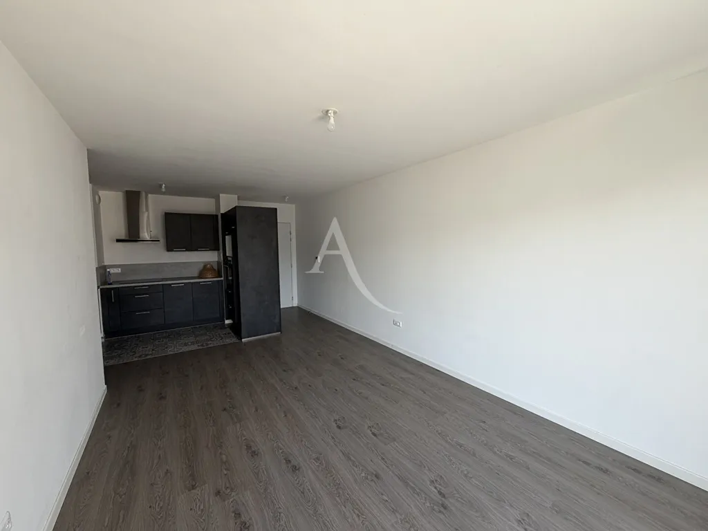 Cucina - Modern Flat with Balcony in Drancy Centre