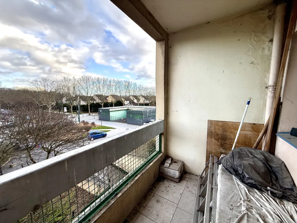 Balcon - Appartement 4 Pièces avec Garage à Sevran