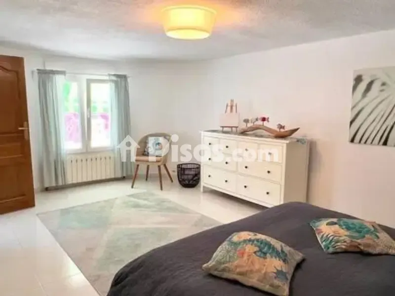Magamistoad - Three-Bedroom Villa with Pool in Pinar del Abogat
