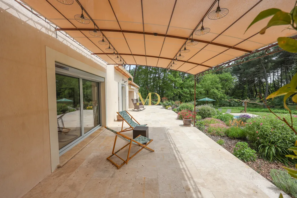 Terrasse - Maison avec Parc Boisé à Roussillon