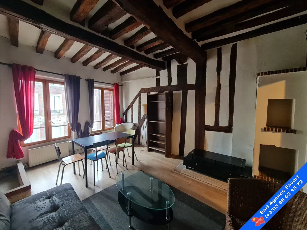 Séjour - Duplex Bohème avec Vue sur l'Yonne à Joigny
