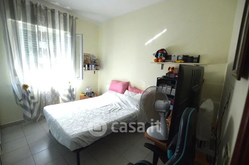 Chambres - Independent House with Triple Aspect in Lavello