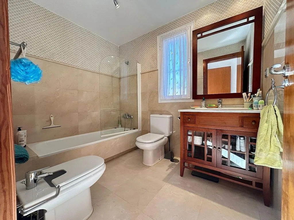 Bathrooms - Semi-detached House with Pool in Las Salinas