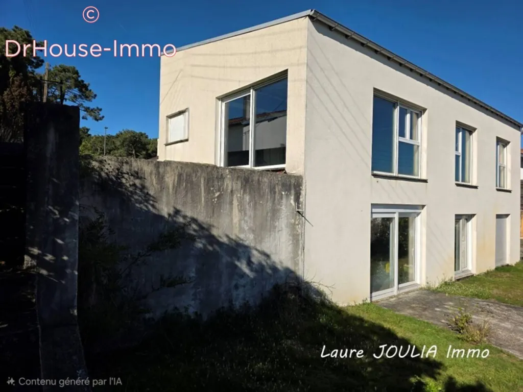 Välivaade - Passive House with Solar Panels in Anglet
