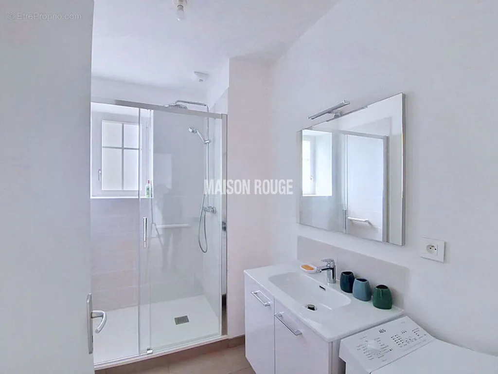 Salles de bain - Appartement vue mer avec balcon à Saint-Cast-le-Guildo