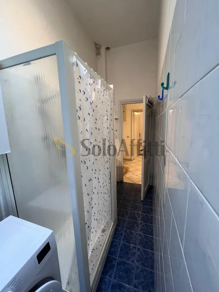 Vannitoad - Studio in Shared Flat with Balcony in Viale Redi