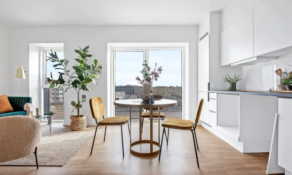 Living Room - 1-Bedroom Apartment with Elevator in Skovlunde