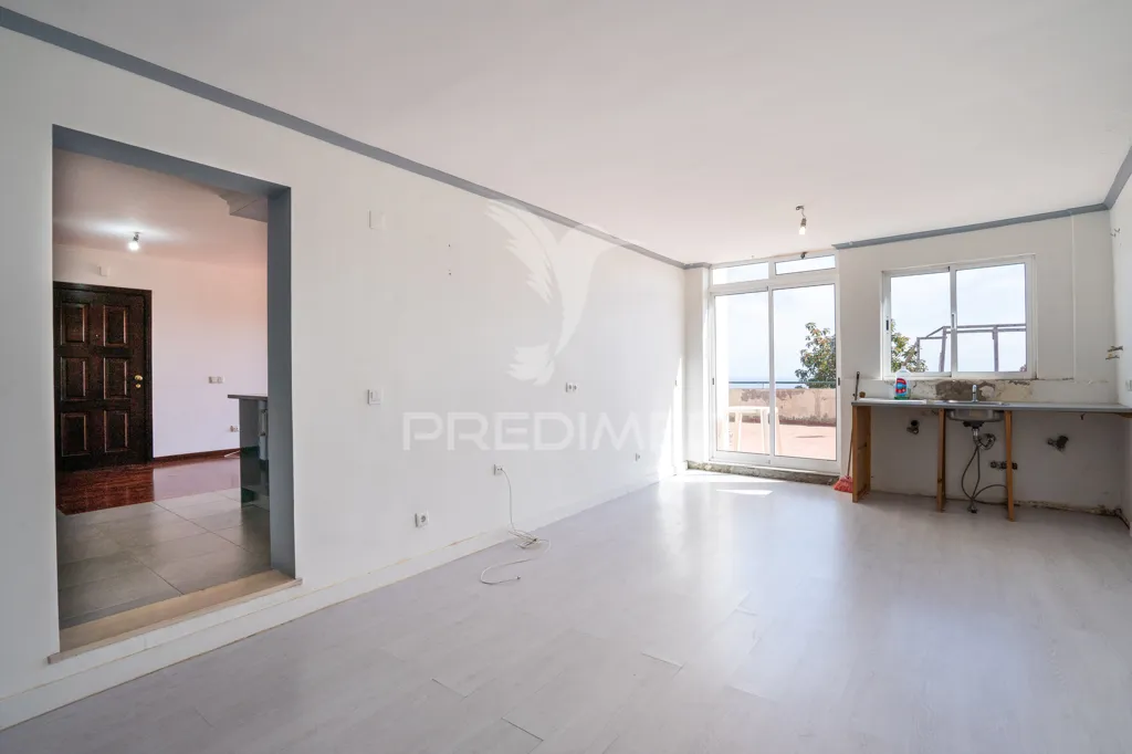 Séjour - T2 Apartment with Balcony and BBQ in Caniço