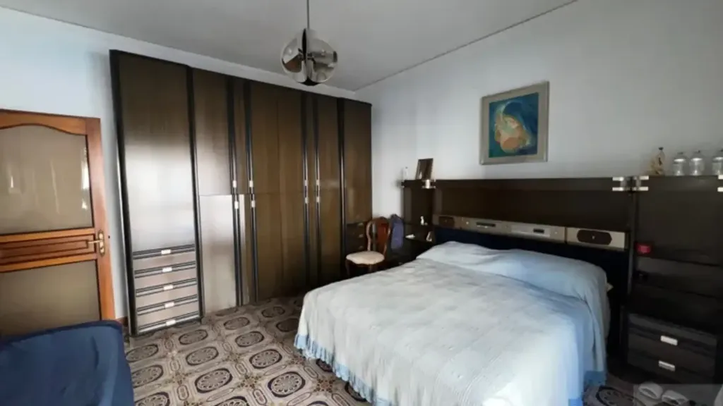 Chambres - Spacious Apartment with Dual Entrance in Rende