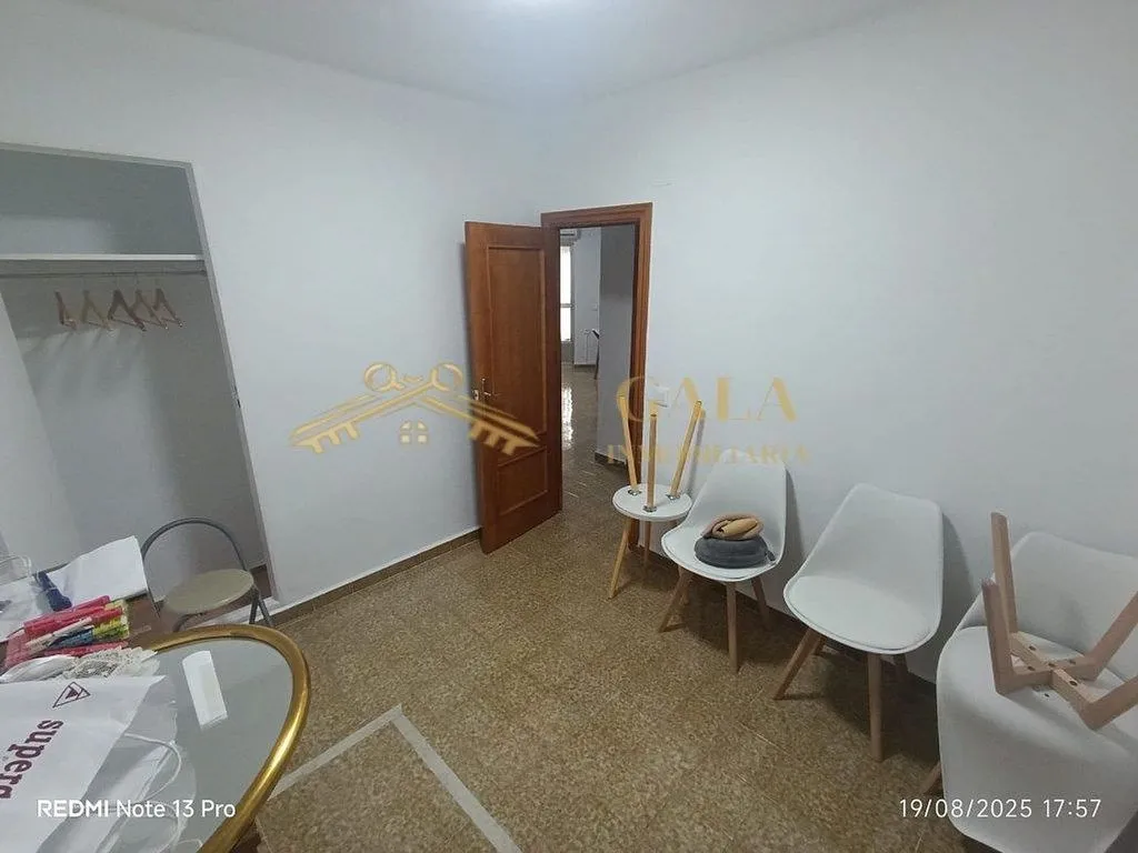 Toad - Student-Friendly Flat with Terrace in Cáceres Centre