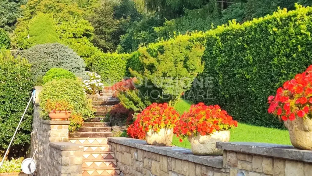 Aed - Prestigious Villa with Pool in Alzano Lombardo