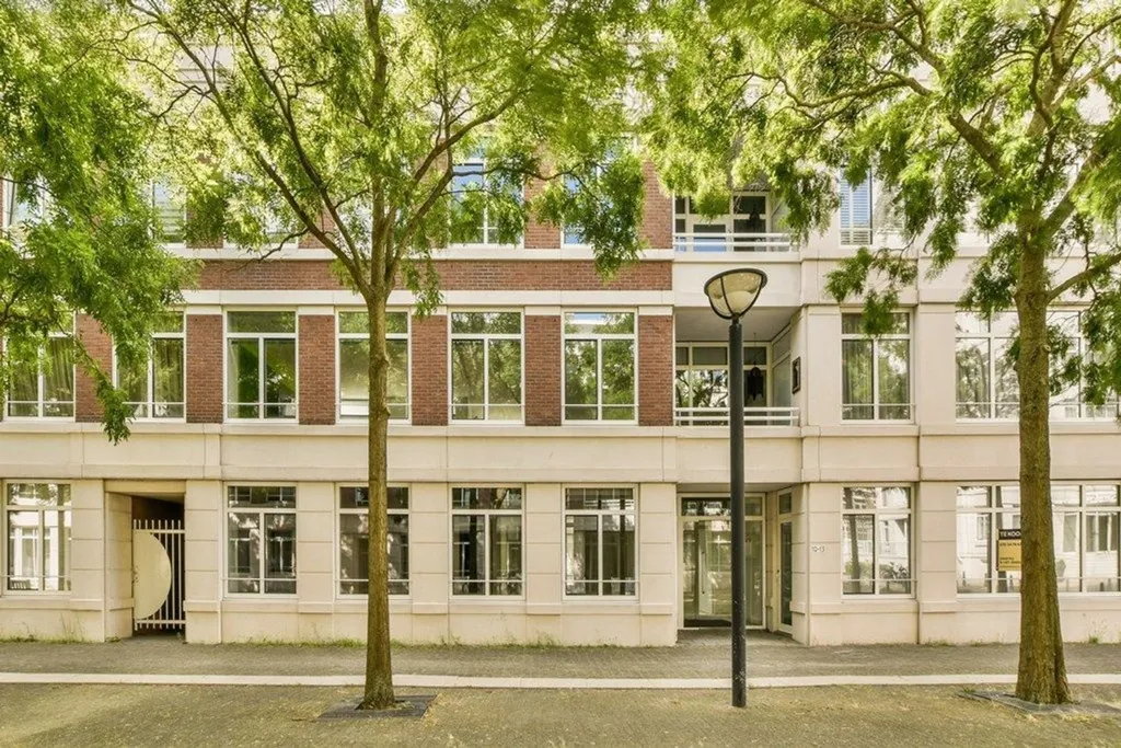 Välivaade - Semi-Detached House with Courtyard in Den Haag