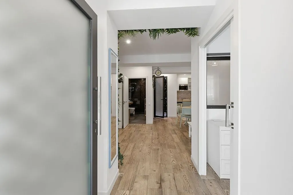 Esik - Aménagé Studio with Patio in Montolivet, Valencia