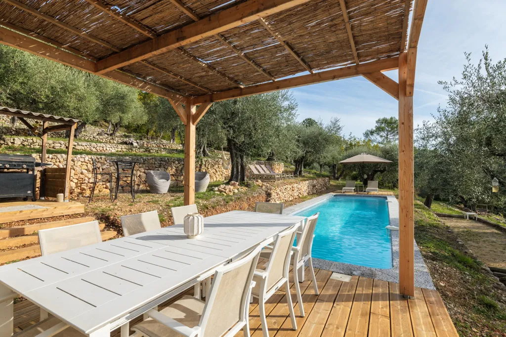 Bassein - Charming Property with Olive Grove in Provence