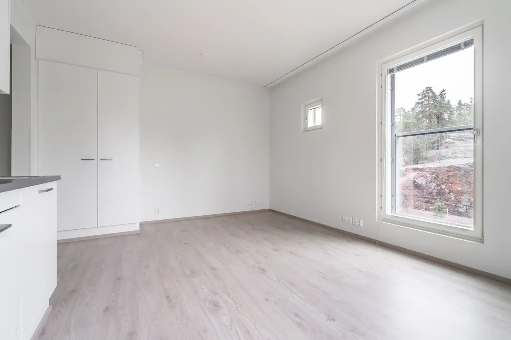 Toad - Modern Flat with Balcony in Espoo Nöykkiö