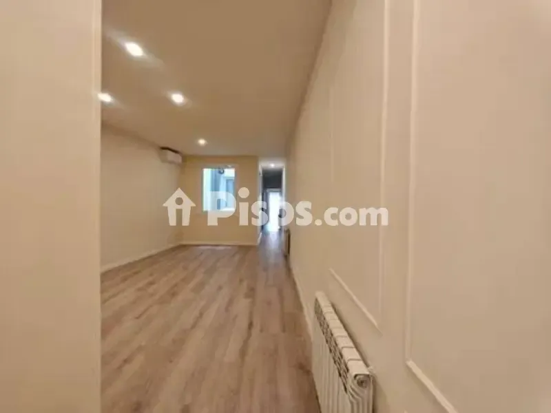 Esik - Reform Apartment with Balcony in Eixample