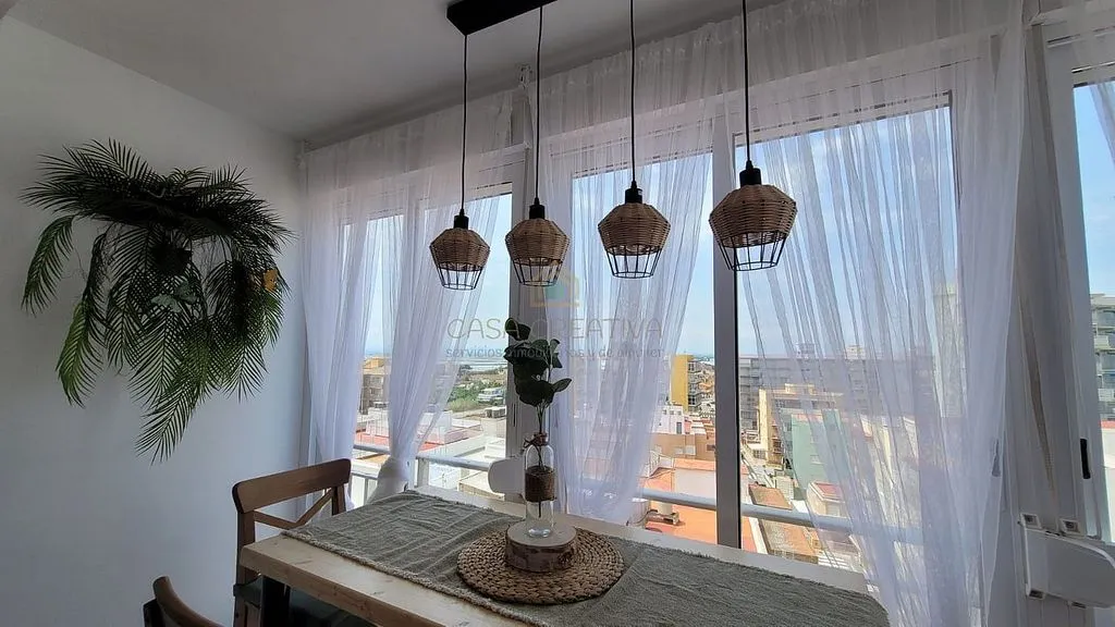 Salle à manger - Loft Studio with Sea Views in Les Palmeretes