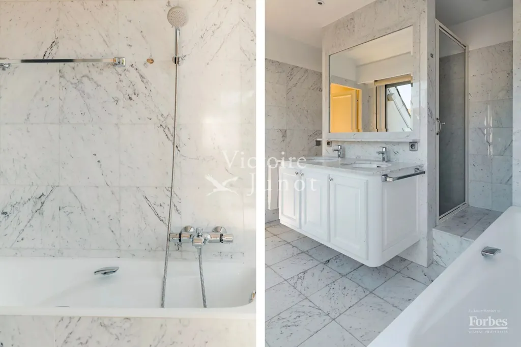Salles de bain - Penthouse avec Terrasses dans le Quartier Statuaire