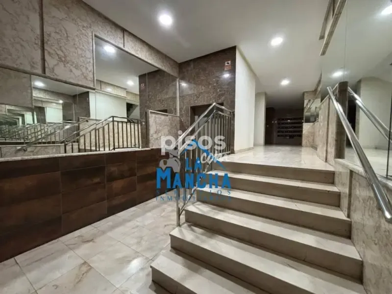 hallway_entrance