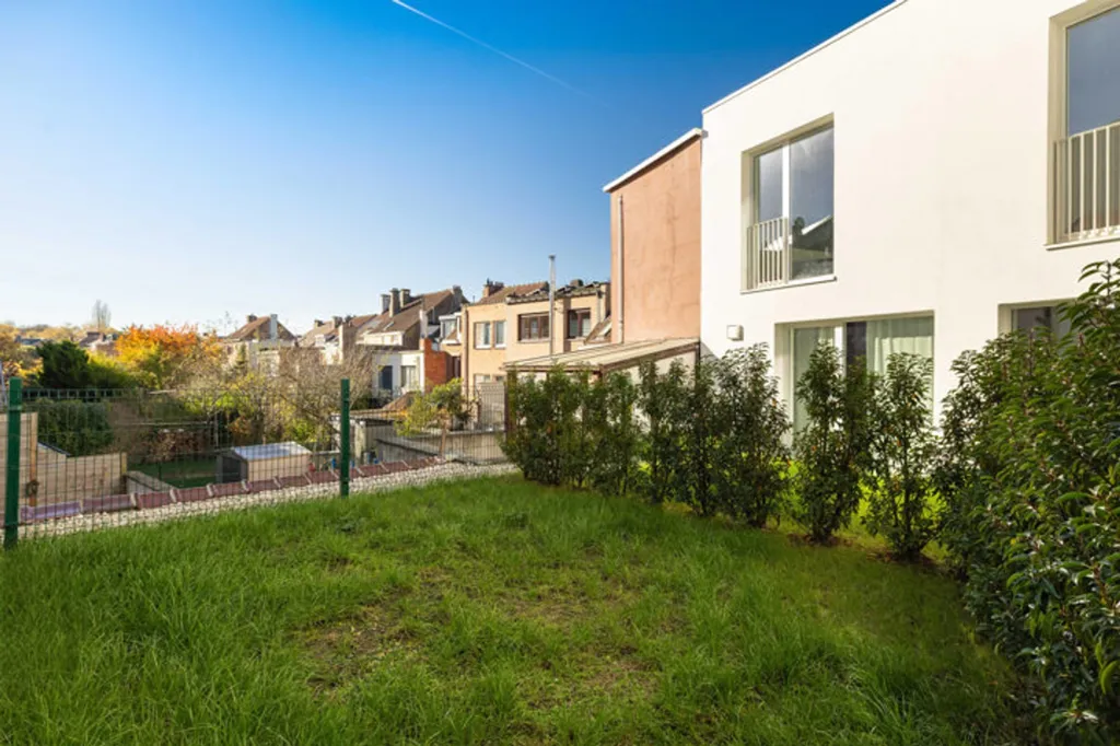 Apartment in Berchem-Sainte-Agathe