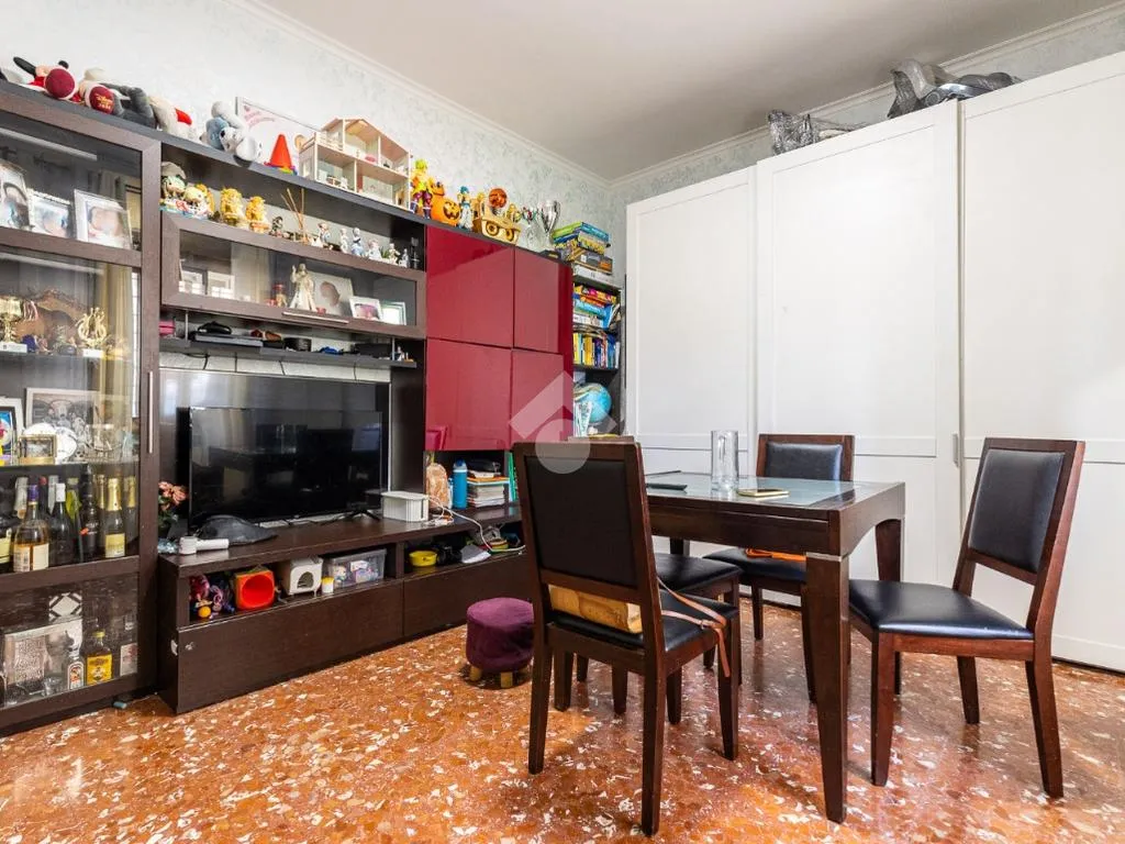 Salle à manger - 3-Room Apartment with Private Courtyard in Rome