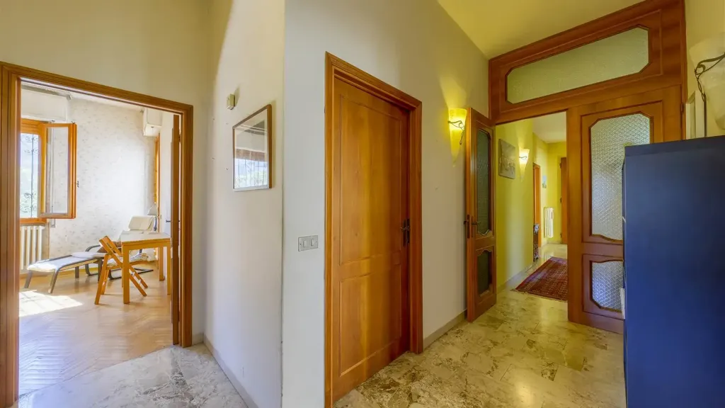 Hallway - Villa with Private Garden in Signa