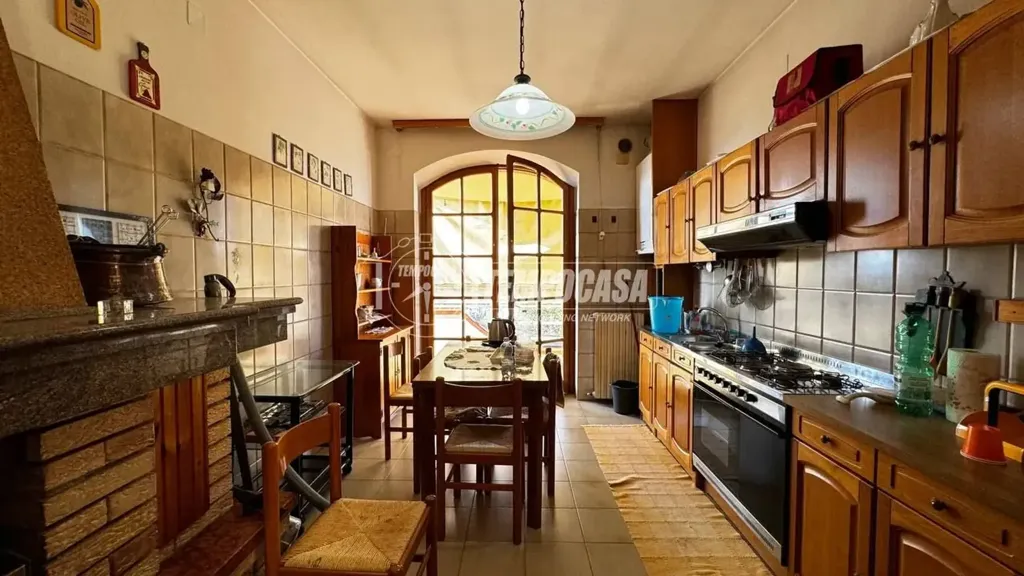 Cuisine - Terraced Villa with Garden in Chieti