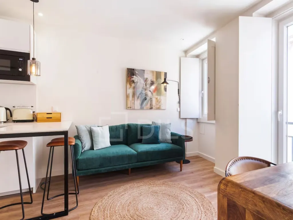 Elutuba - Luxury Flat with Investment Potential in Campo de Ourique