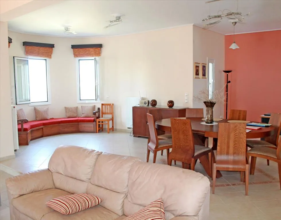7-room house in Eastern Peloponnese