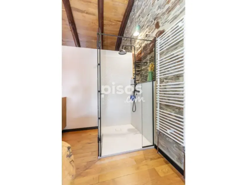Salles de bain - Restored Chalet with River Walk Access in Lugo
