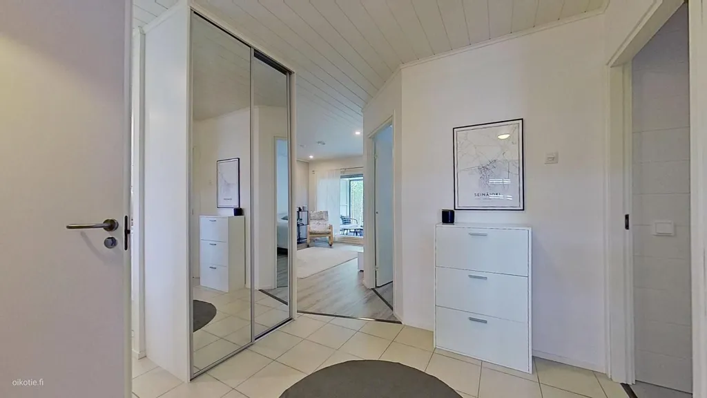 Esik - Modern Studio with Sauna in Seinäjoki