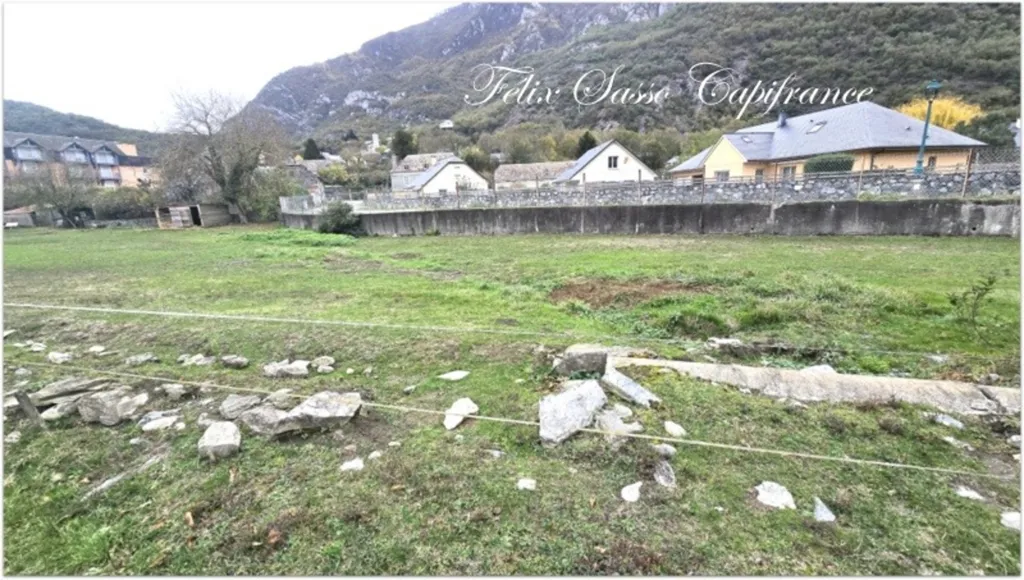 Giardino - Flat Terrain with Proximity to Argeles-Gazost in Agos-Vidalos
