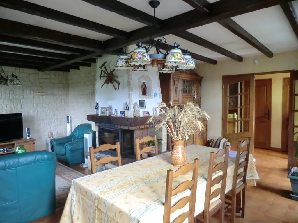 Söögituba - Villa with Pool and Chalet in Vinay