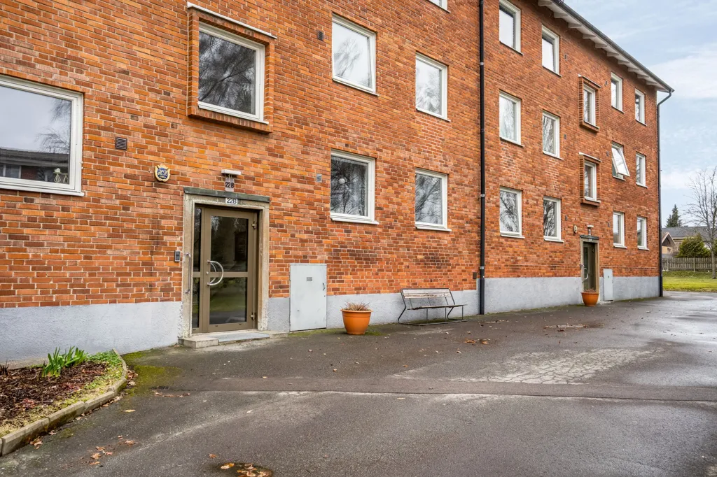 Välivaade - Two-Bedroom Flat with Balcony in Tyringe