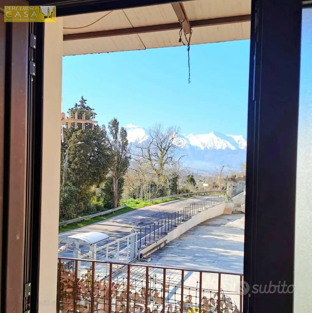 Balcon - Independent Apartment with Garden in Colledara