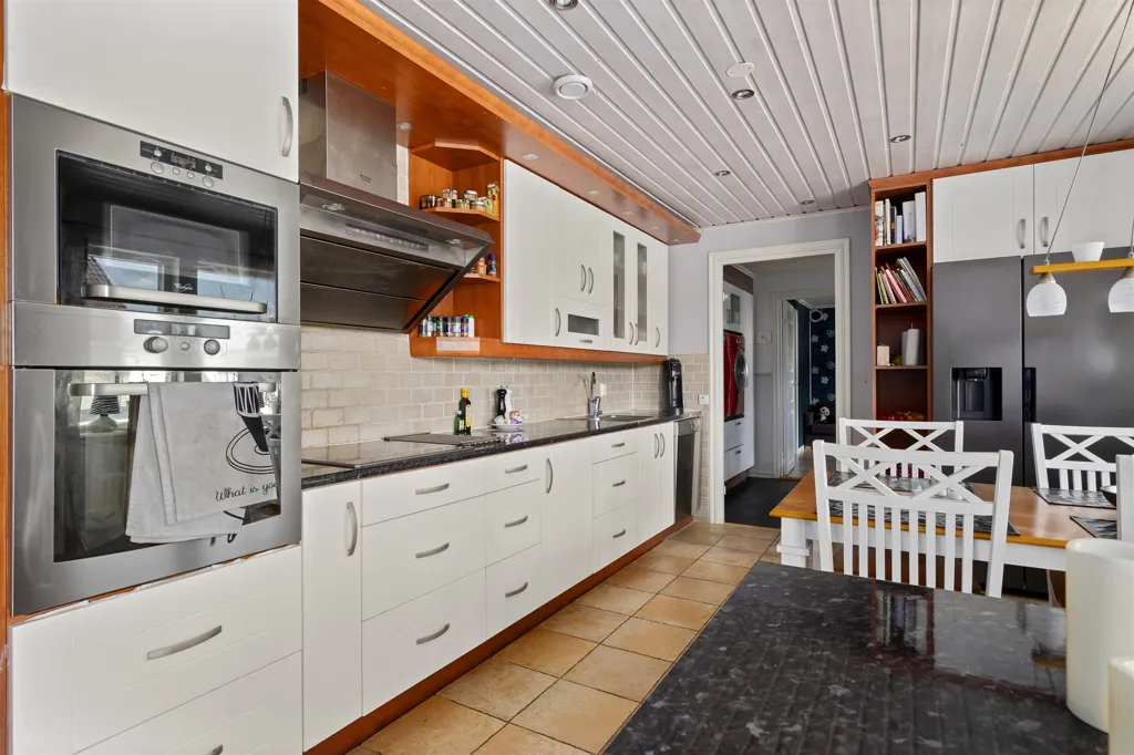 Cuisine - One-Storey Villa with Pool in Lerdala