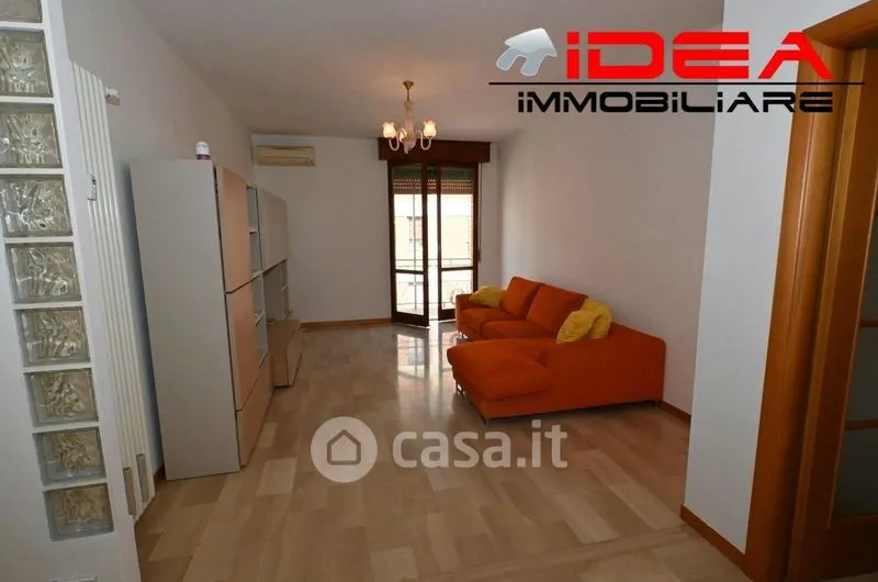 Séjour - Apartment with Balcony in Modena