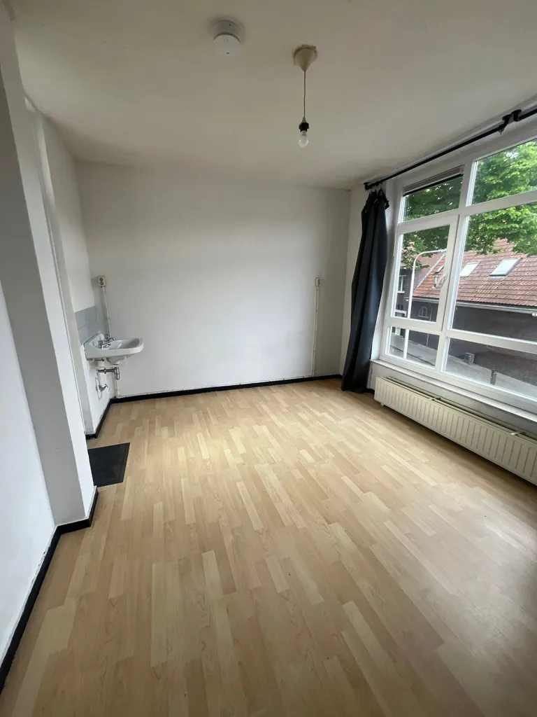 Pièces - Studio Room with Kitchen in Tilburg