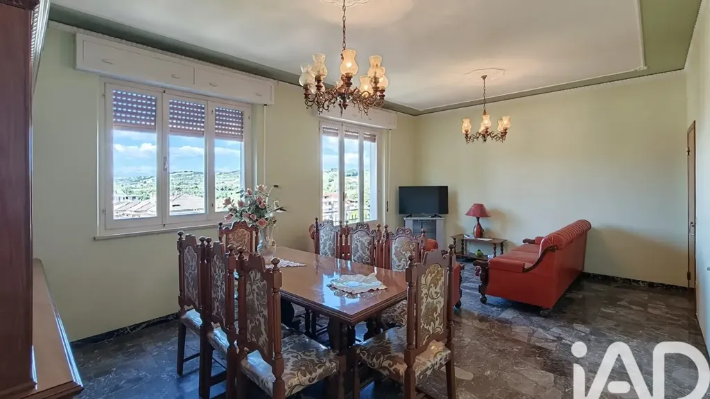 Salle à manger - Apartment with Dual Access in Sant'Elpidio a Mare