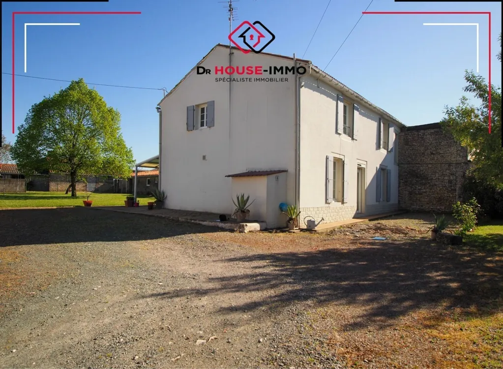 Extérieur - Maison avec Jardin et Garage à Nalliers