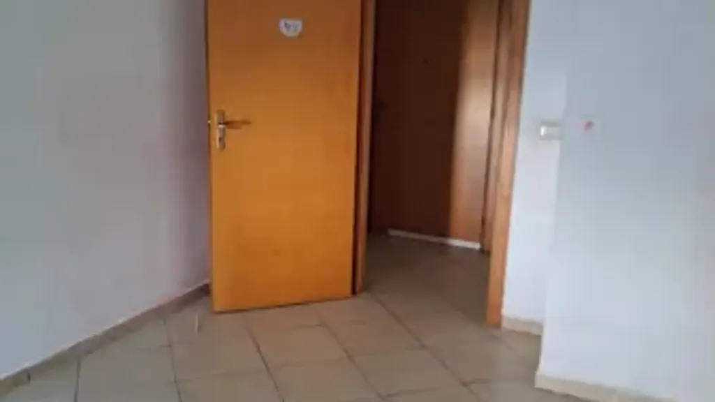 hallway_entrance