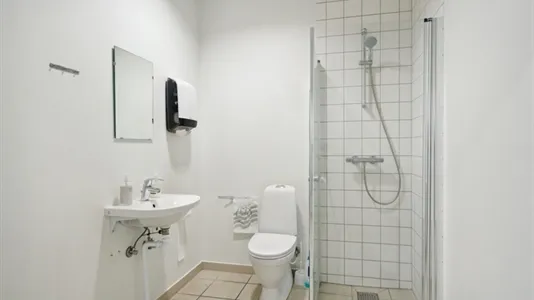 Salles de bain - Office Space with Open Plan in Odense SØ