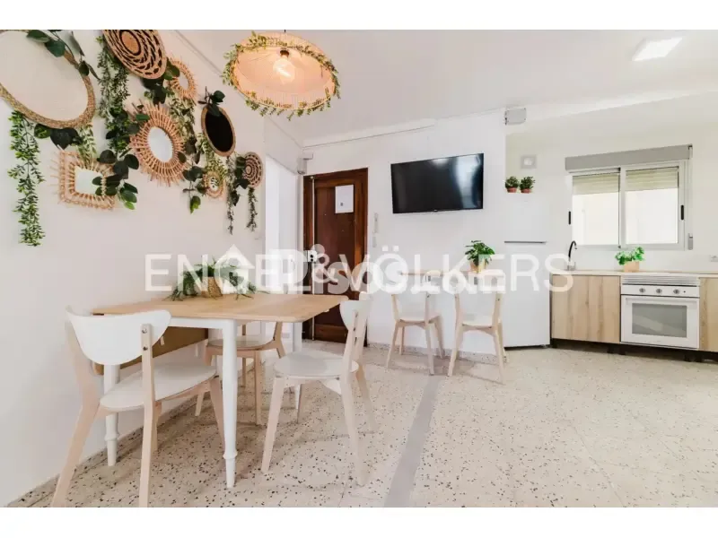Comedor - Piso con balcón en Poblados Marítimos