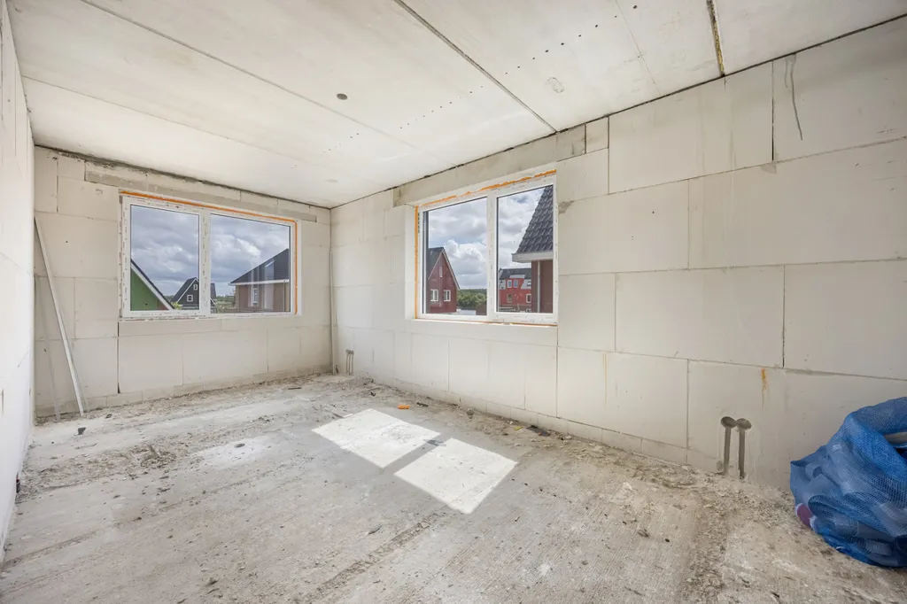 Pièces - Spacious New Build House with Garden in Lelystad