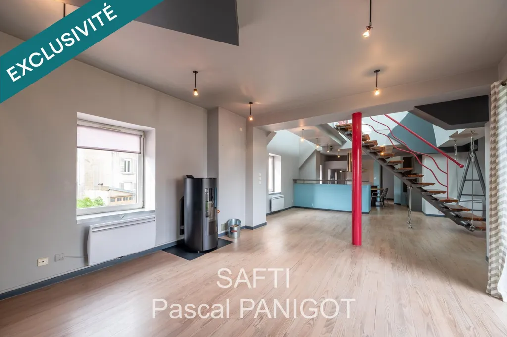 Séjour - Loft Atypique avec Terrasse à Golbey Centre-Ville