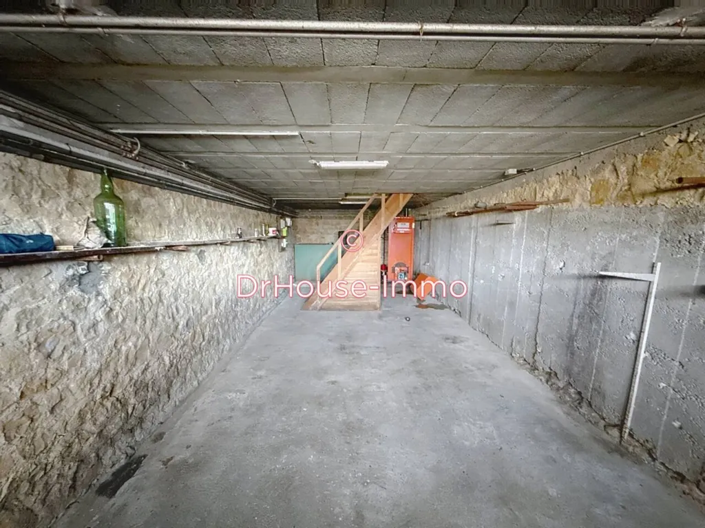 Garage - Maison à Rénover avec Jardin à Cause-de-Clérans